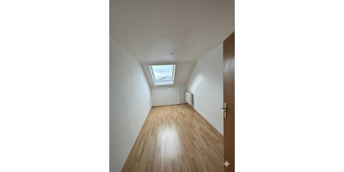 Dachgeschoßwohnung Aalen Attenhofen - 4 Zimmer, 80 m&sup2;, 840&euro; | Angebot:26049594