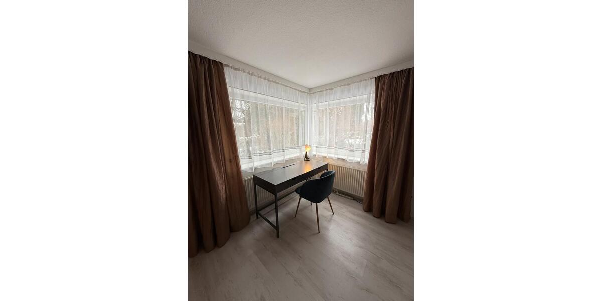 Wohnen auf Zeit Hamburg Langenhorn - 6 Zimmer, 126 m&sup2;, 680&euro; | Angebot:26610182