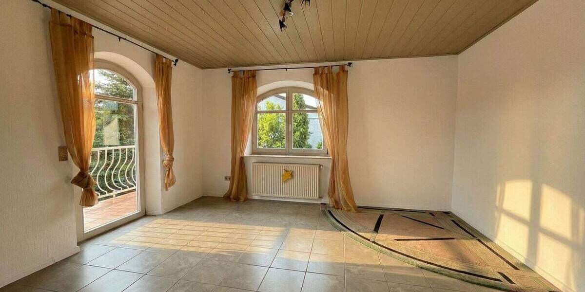 Einfamilienhaus Höringen - 6 Zimmer, 265 m&sup2;, 1.800&euro; | Angebot:25846214