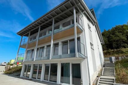 Moderne 3-Zimmer Büro- oder Praxisetage zum Erstbezug in Münsingen zimmer