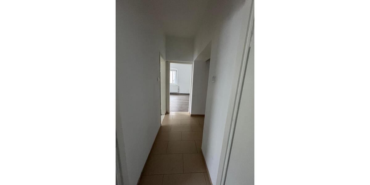 Erdgeschoßwohnung Schöllnach - 3 Zimmer, 67 m&sup2;, 680&euro; | Angebot:24432996