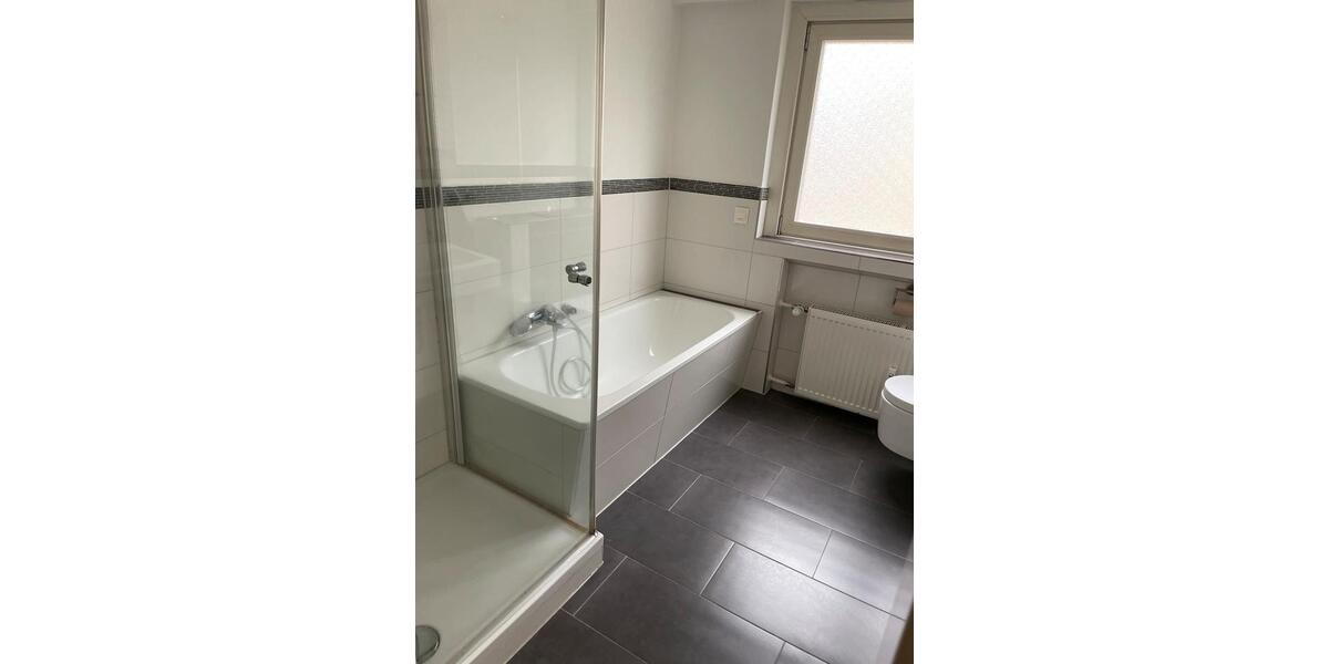 Etagenwohnung Gütersloh Kattenstroth - 3 Zimmer, 100 m&sup2;, 995&euro; | Angebot:26545979