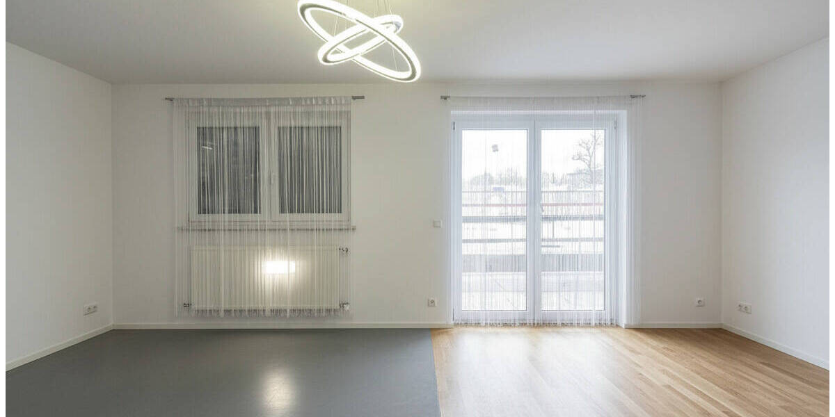 Doppelhaushälfte Nördlingen - 8 Zimmer, 161 m&sup2;, 1.670&euro; | Angebot:26568521