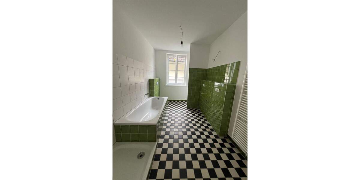 Etagenwohnung Beverungen - 4 Zimmer, 142 m&sup2;, 690&euro; | Angebot:24037556