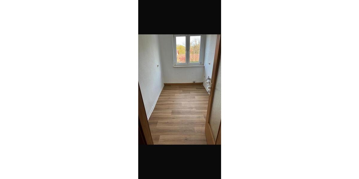 Etagenwohnung Körner - 2 Zimmer, 50 m&sup2;, 270&euro; | Angebot:26357361