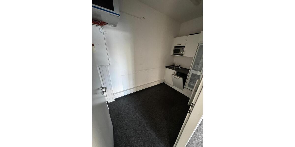 Gewerbeimmobilie Büro Laden Office In Bestlage zimmer