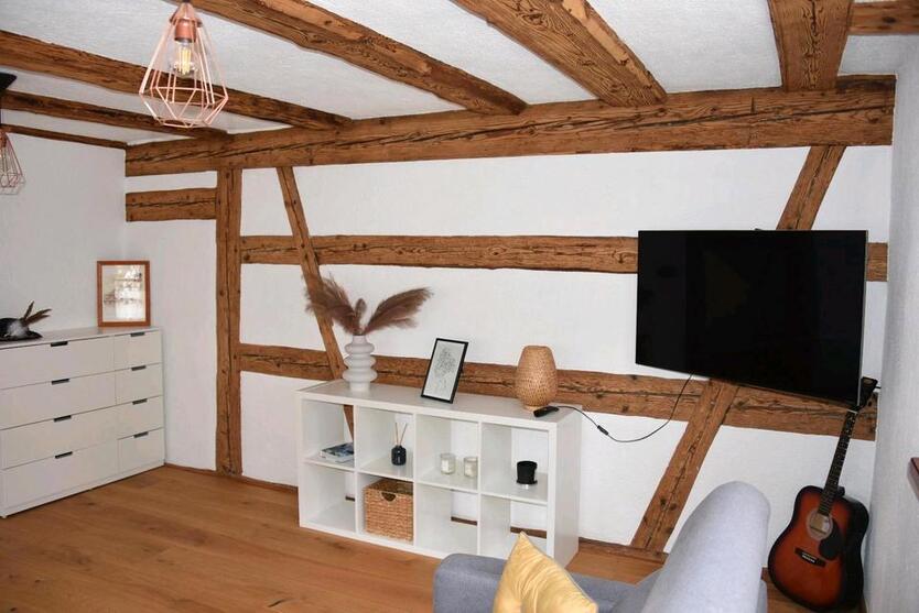 2-Zimmer-Wohnung, 75 m² ab sofort zu vermieten. Vollausstattung. zimmer