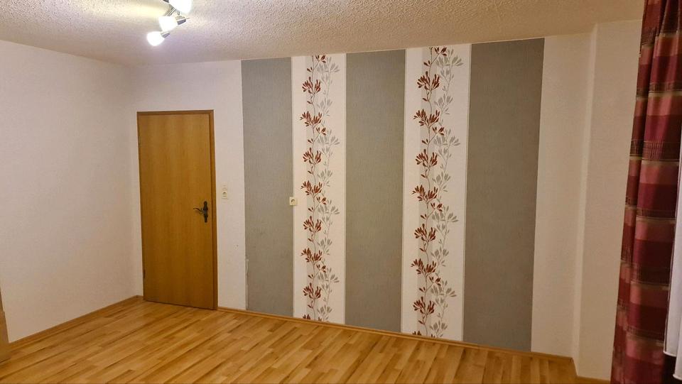 Doppelhaushälfte Hofgeismar - 3 Zimmer, 122 m&sup2;, 1.050&euro; | Angebot:25032446