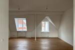 Dachgeschoßwohnung Berlin Friedrichshain-Kreuzberg - 2 Zimmer, 108 m&sup2;, 2.400&euro; | Angebot:26635070
