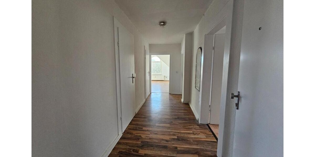 Dachgeschoßwohnung Herford - 2 Zimmer, 63 m&sup2;, 504&euro; | Angebot:25943664