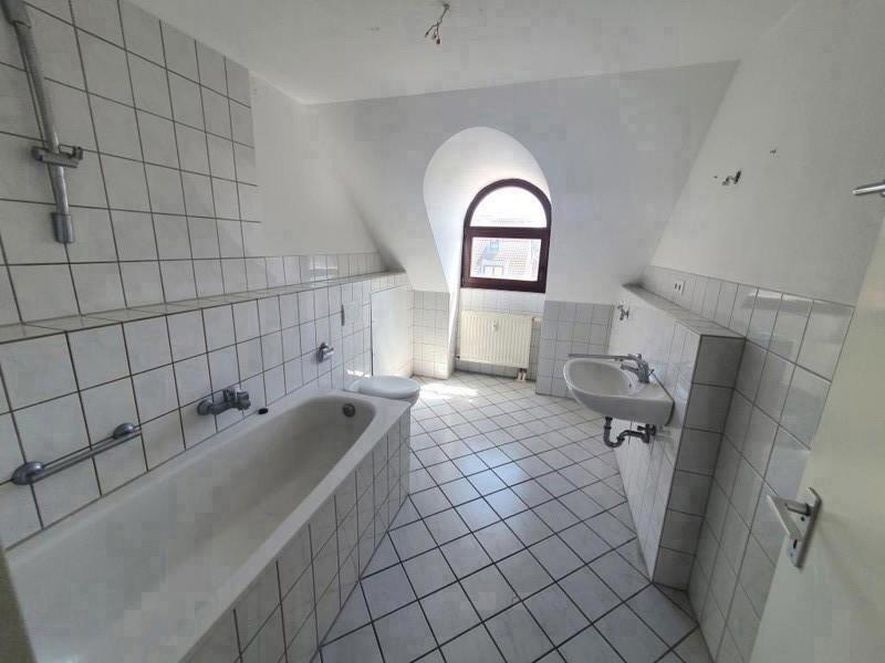 Ihr Traum Zuhause: 2-Zimmer-Maisonette Wohnung mit 2 Balkonen