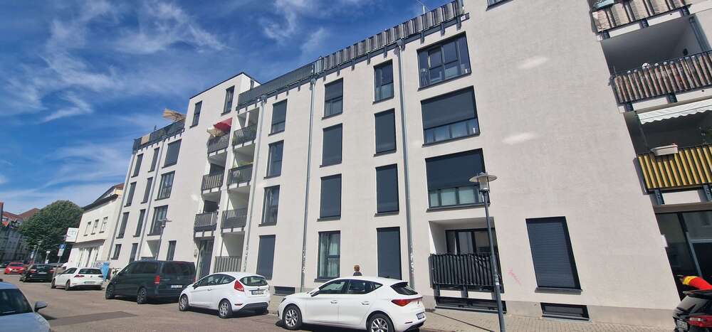 Wohnung zum Mieten in Saarbrücken 1.730 € 139.39 m² 4 zimmer