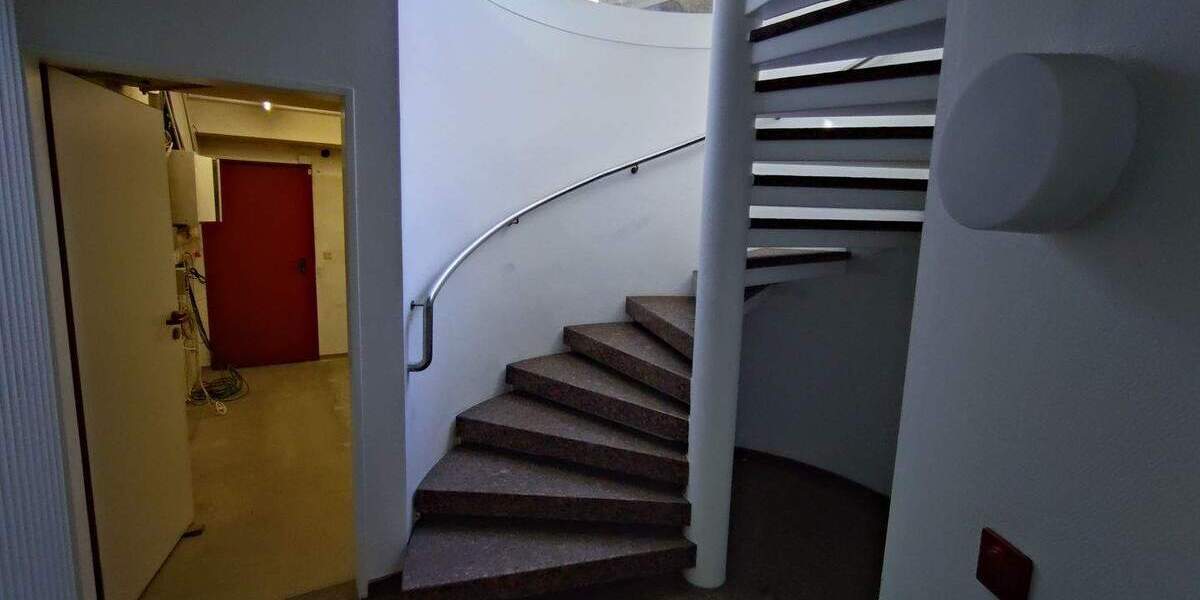 Gewerbeobjekt Remscheid Nord - 5 Zimmer, 257 m&sup2;, 2.190&euro; | Angebot:24027043