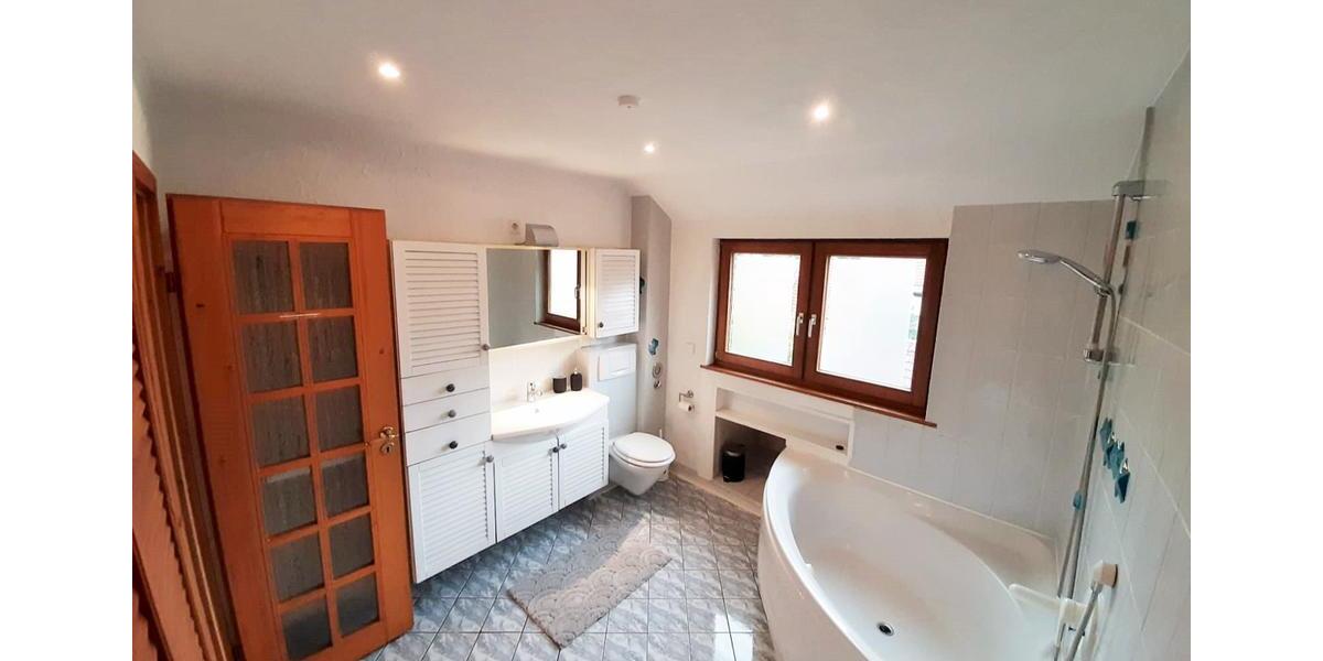 2-Zimmerwohnung mit TV, Wlan, Küche, BadWc, Schlafzimmer, Wohnzimmer, Waschmaschine 2 zimmer