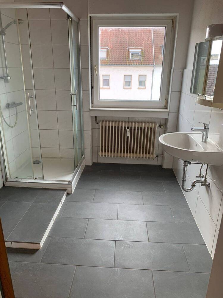 3 ZKB renoviert mit schöner Terrasse, Lebacher Str. 70, 66113 Saarbrücken