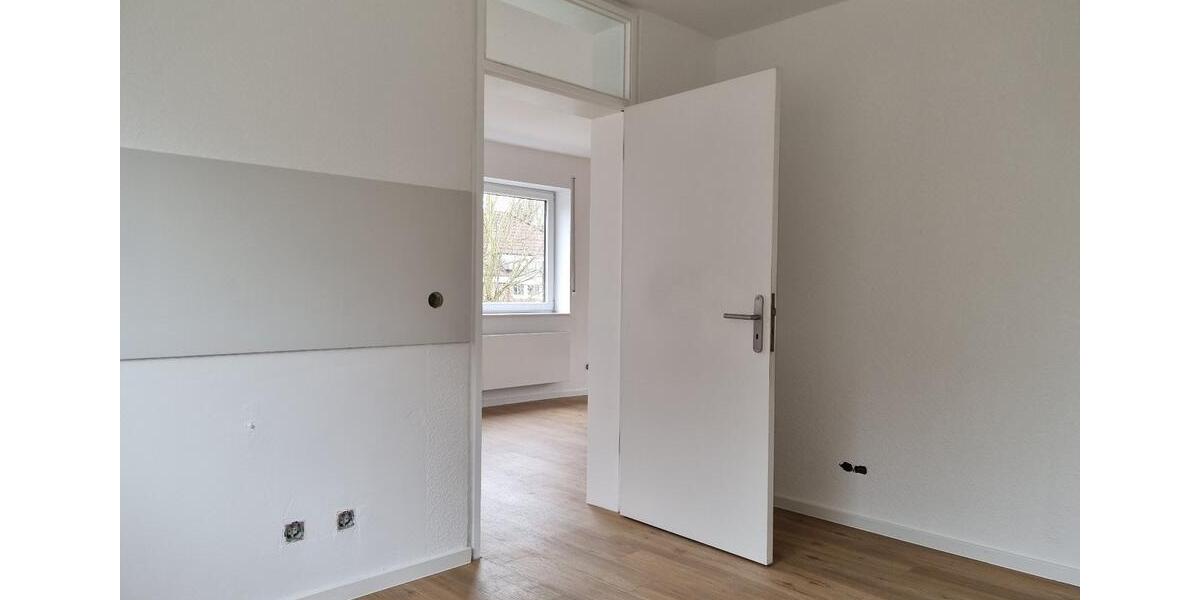 Etagenwohnung Lingen (Ems) - 3 Zimmer, 104 m&sup2;, 920&euro; | Angebot:26600919