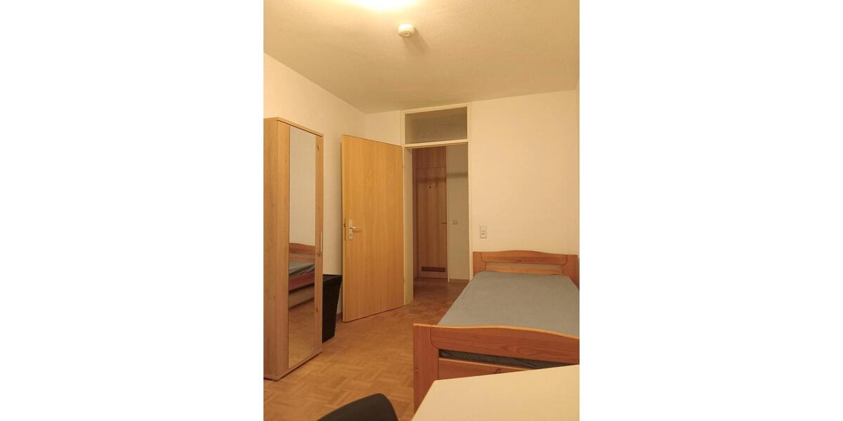 Hochparterre Böblingen Dagersheim - 4 Zimmer, 12 m&sup2;, 380&euro; | Angebot:25158419