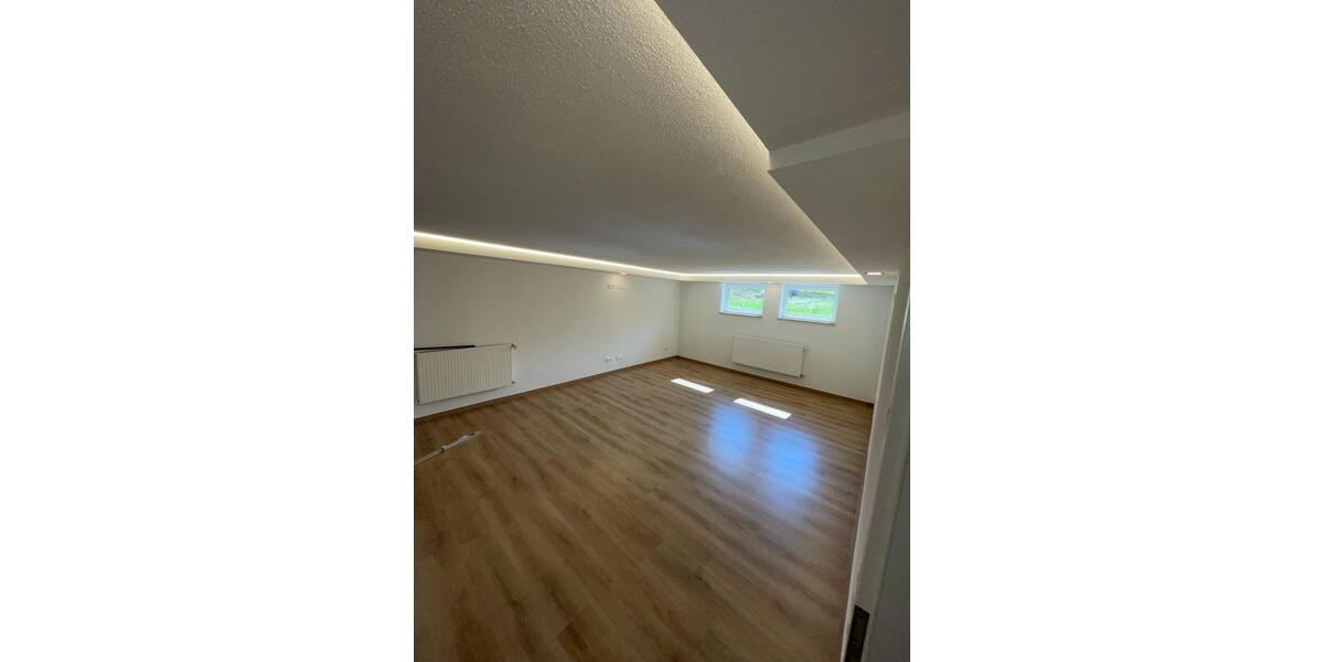 Etagenwohnung Wallerstein - 2 Zimmer, 68 m&sup2;, 680&euro; | Angebot:25759667