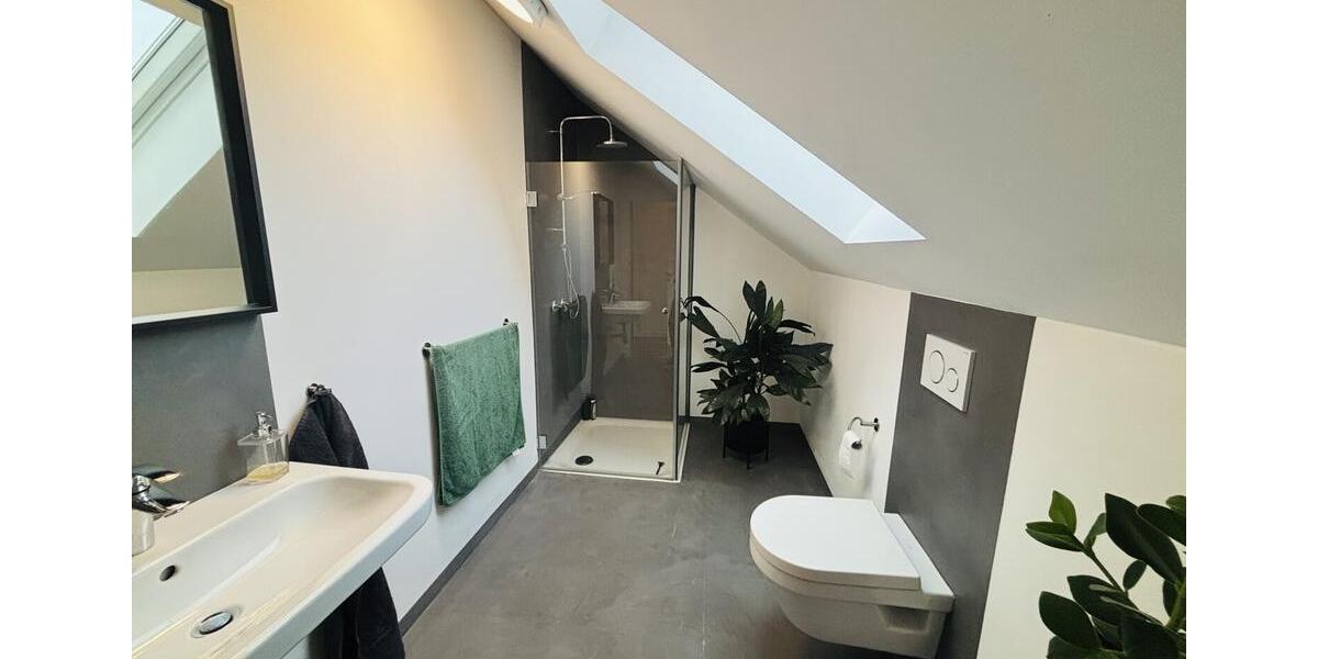 Dachgeschoßwohnung Steinhagen - 2 Zimmer, 80 m&sup2;, 920&euro; | Angebot:25491123