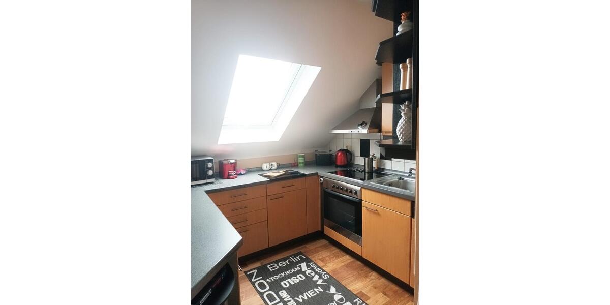 Möblierte Dachgeschosswohnung 2 zimmer