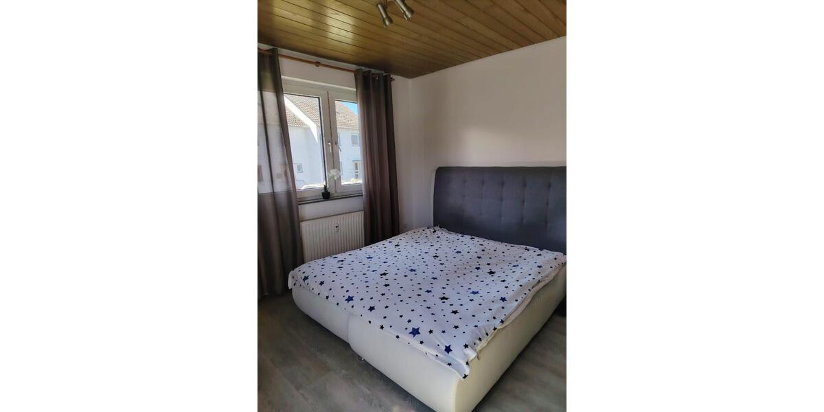 Etagenwohnung Sontra - 3 Zimmer, 80 m&sup2;, 500&euro; | Angebot:26689715