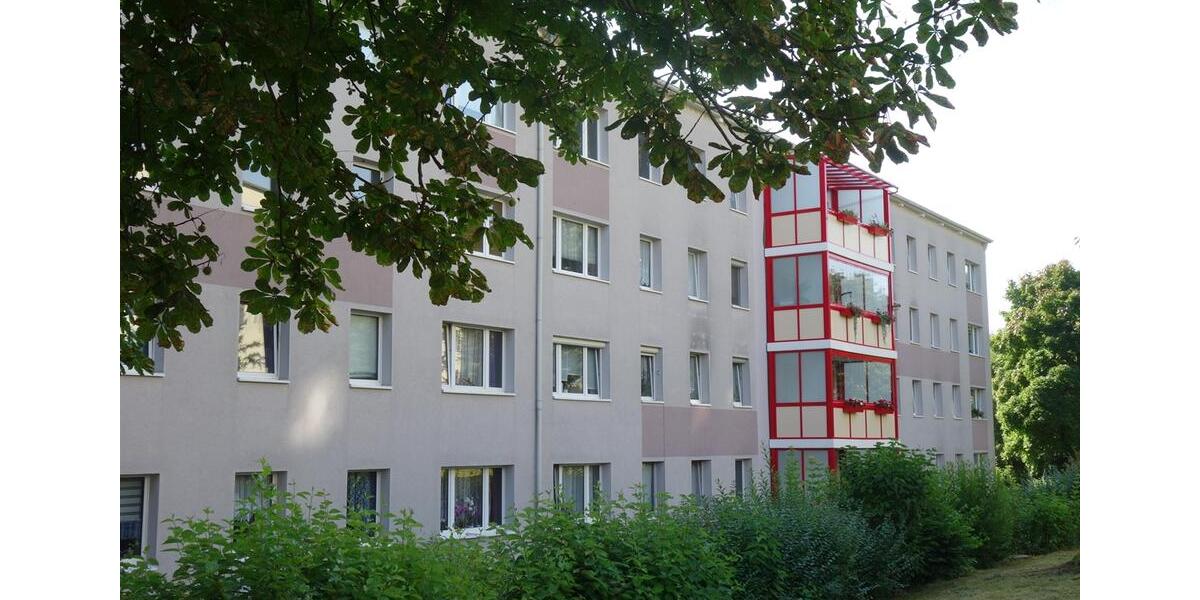 Etagenwohnung Bad Lobenstein - 4 Zimmer, 66 m&sup2;, 460&euro; | Angebot:25793410