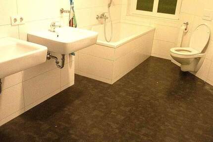 Viel Platz und erschwinglich mit Balkon in der Nordvorstadt - Zimmer Zwickau Pölbitz | Angebot:24042365