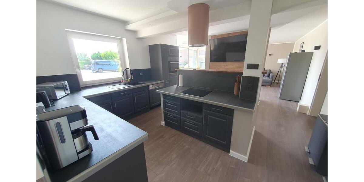 Wohnen auf Zeit Schwerin Friedrichsthal - 5 Zimmer, 185 m&sup2;, 40&euro; | Angebot:14040298