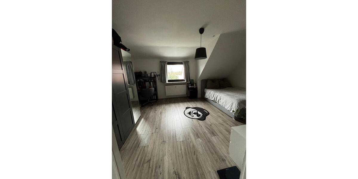 Dachgeschoßwohnung Bochum Laer - 2 Zimmer, 44 m&sup2;, 450&euro; | Angebot:25237055