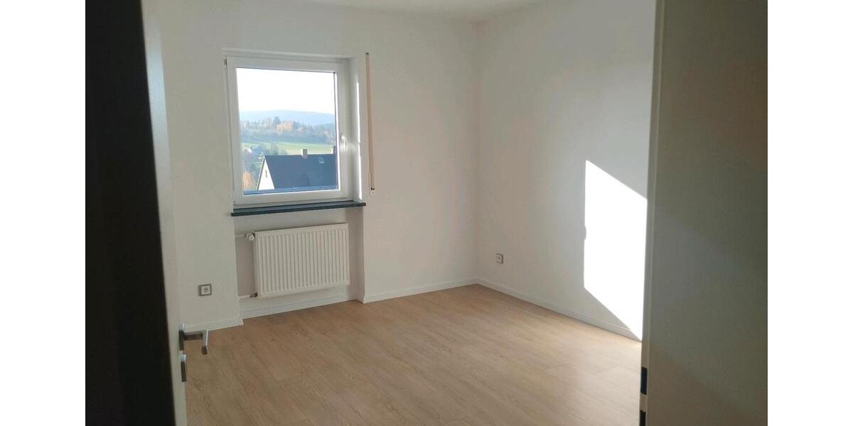 Erdgeschoßwohnung Ebnath - 3.5 Zimmer, 102 m&sup2;, 800&euro; | Angebot:26580899