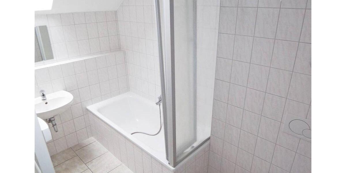 Dachgeschoßwohnung Kassel Vorderer Westen - 2 Zimmer, 59 m&sup2;, 580&euro; | Angebot:26211862