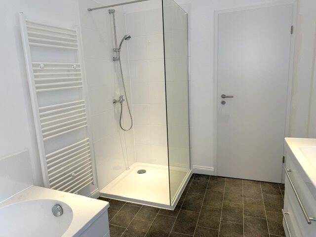 Etagenwohnung Güstrow - 4 Zimmer, 90 m&sup2;, 855&euro; | Angebot:26853040