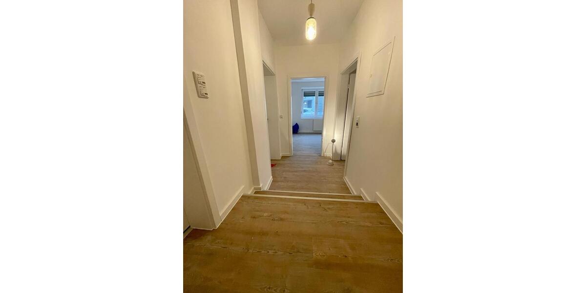 Erdgeschoßwohnung Bad Lippspringe - 3 Zimmer, 65 m&sup2;, 490&euro; | Angebot:25551486