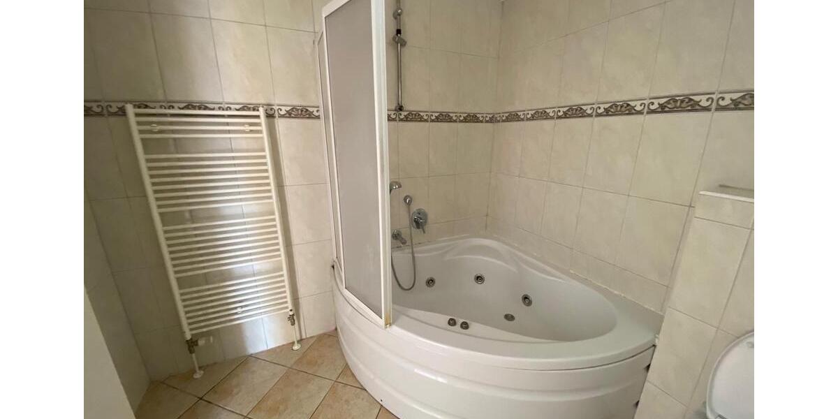 Dachgeschoßwohnung Mörfelden-Walldorf Walldorf - 3 Zimmer, 84 m&sup2;, 1.550&euro; | Angebot:25449482