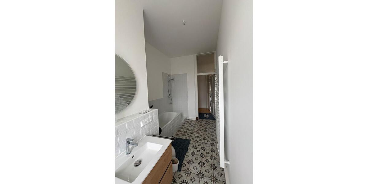 Etagenwohnung Leipzig Ost - 5 Zimmer, 142 m&sup2;, 1.700&euro; | Angebot:26051538