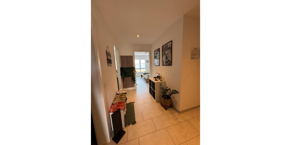 Etagenwohnung Idstein - 3 Zimmer, 90 m&sup2;, 1.250&euro; | Angebot:26649783