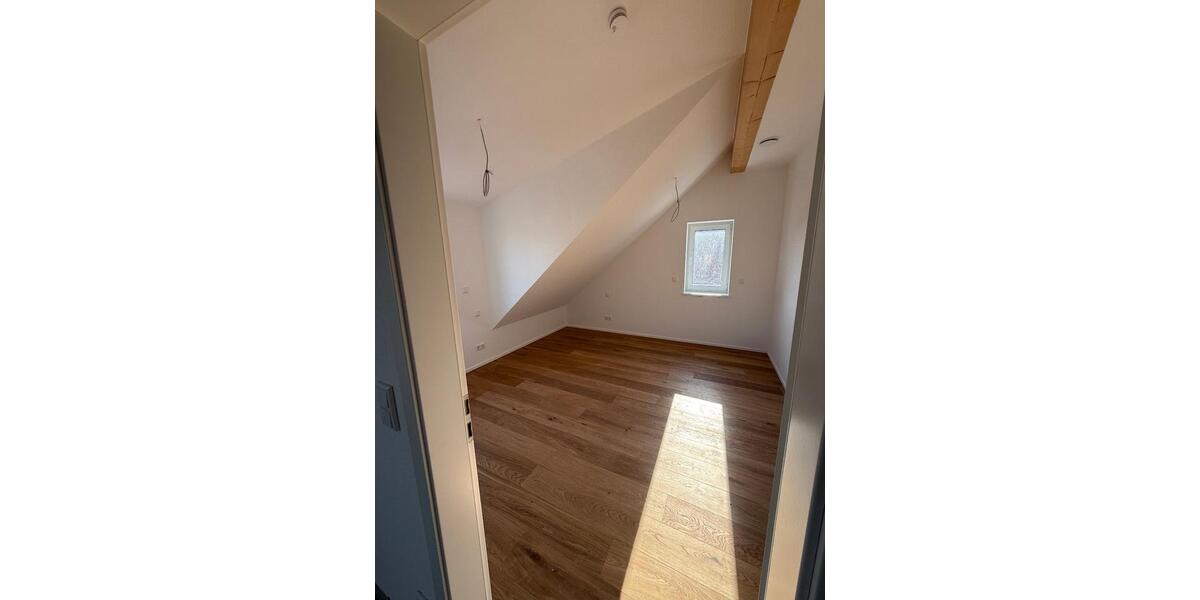 Dachgeschoßwohnung Spangenberg - 2 Zimmer, 50 m&sup2;, 620&euro; | Angebot:26239034