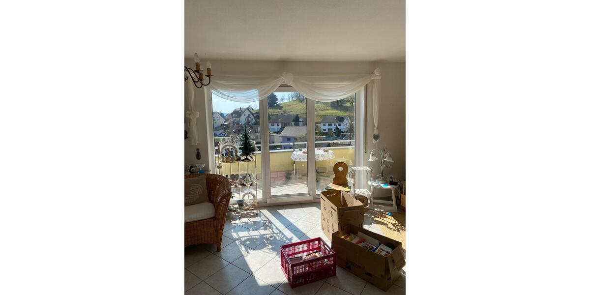 Etagenwohnung Heimbuchenthal - 5 Zimmer, 135 m&sup2;, 1.200&euro; | Angebot:26034261