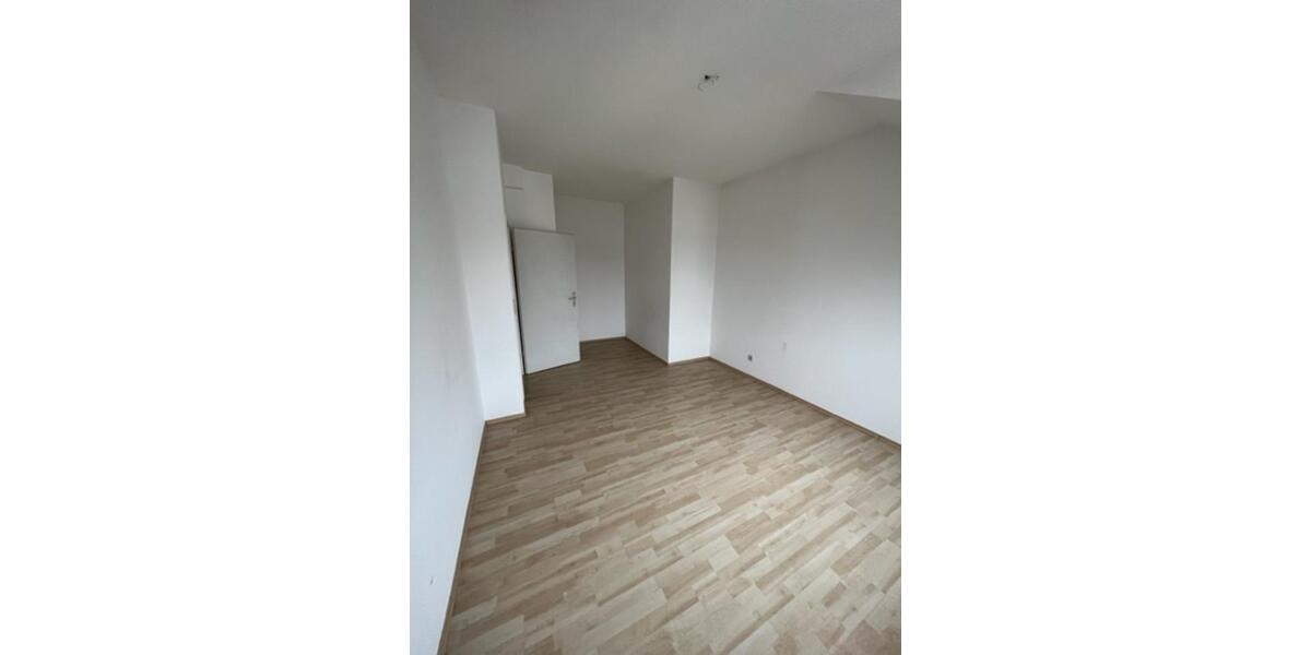 Dachgeschoßwohnung Freiberg - 2 Zimmer, 59 m&sup2;, 295&euro; | Angebot:23907864