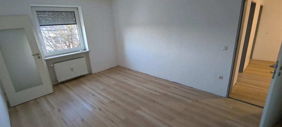 Etagenwohnung Regen - 4 Zimmer, 90 m&sup2;, 900&euro; | Angebot:24720105