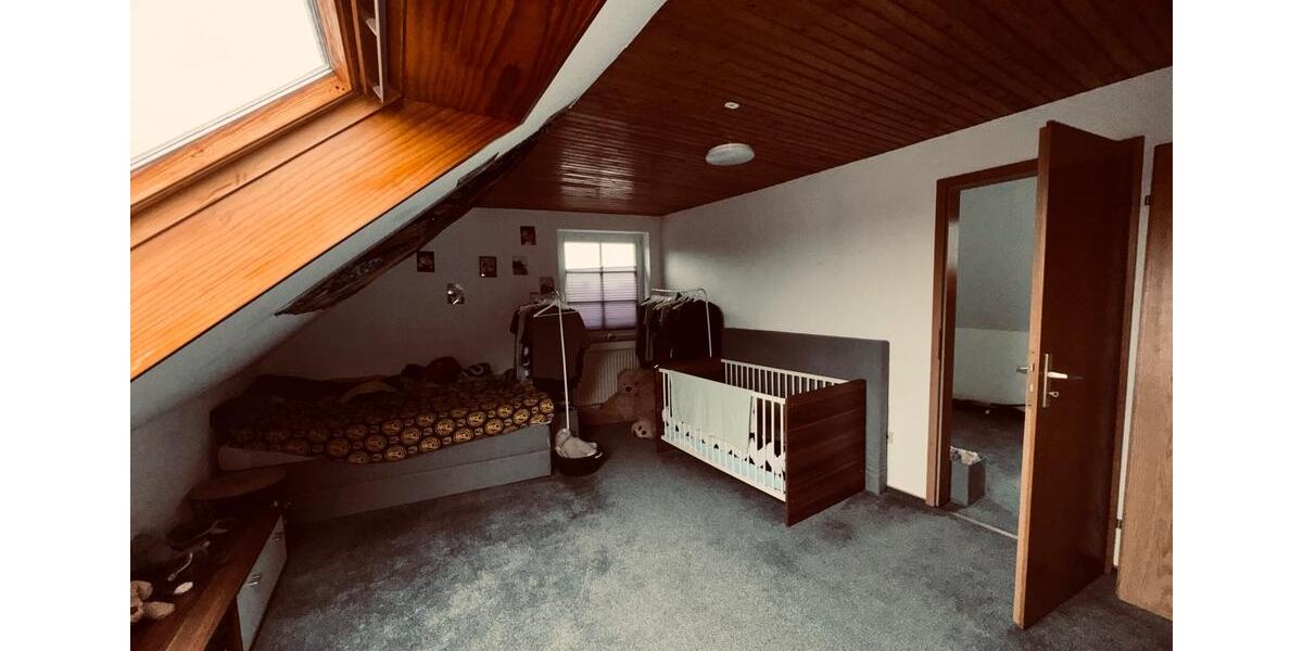 Dachgeschoßwohnung Marne - 3 Zimmer, 79 m&sup2;, 725&euro; | Angebot:23687487