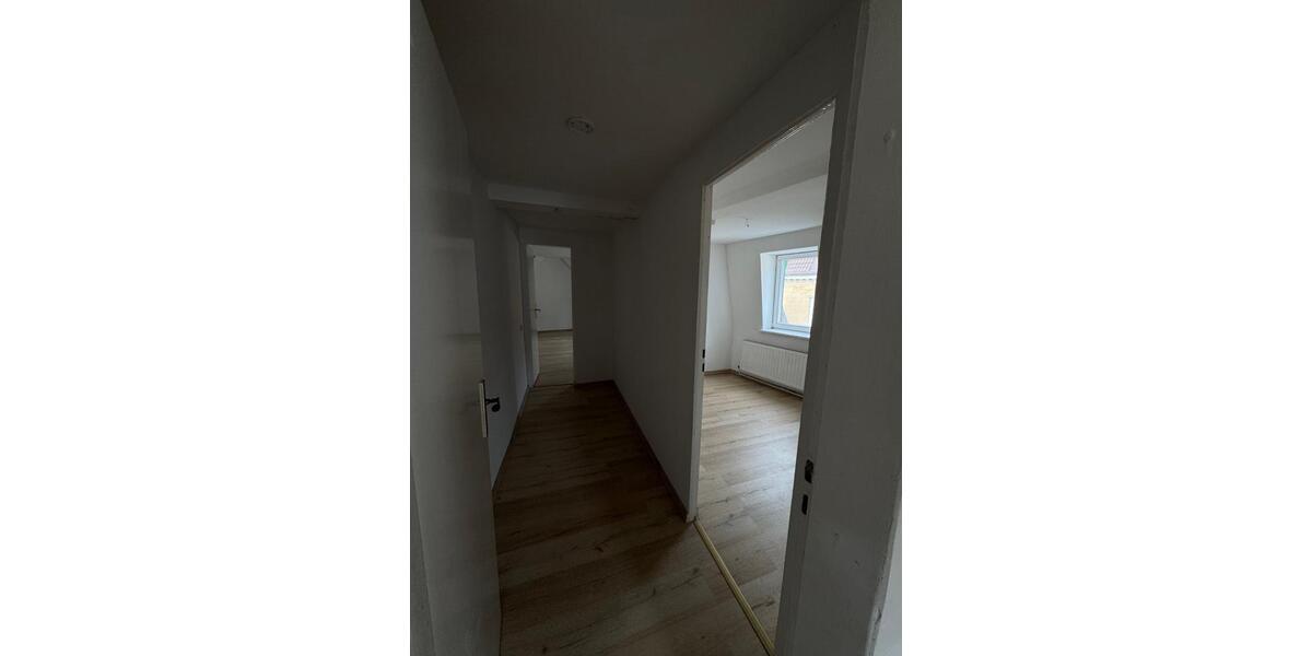 Etagenwohnung Schöningen - 3 Zimmer, 70 m&sup2;, 550&euro; | Angebot:24380444