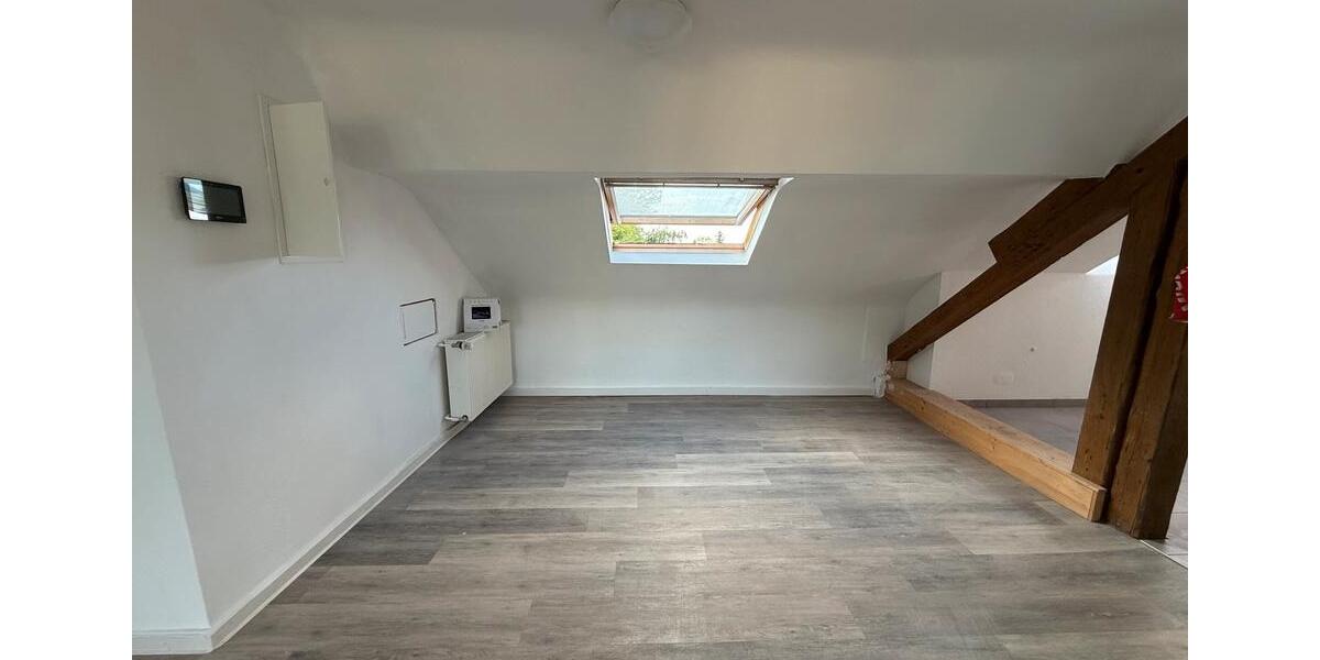 Dachgeschoßwohnung Saarlouis - 2 Zimmer, 100 m&sup2;, 780&euro; | Angebot:26517523