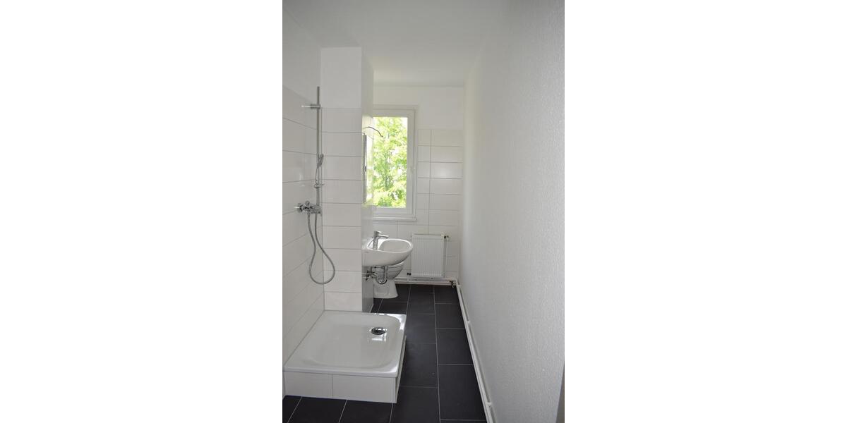 Erdgeschoßwohnung Stadtilm - 2 Zimmer, 46 m&sup2;, 250&euro; | Angebot:25102775