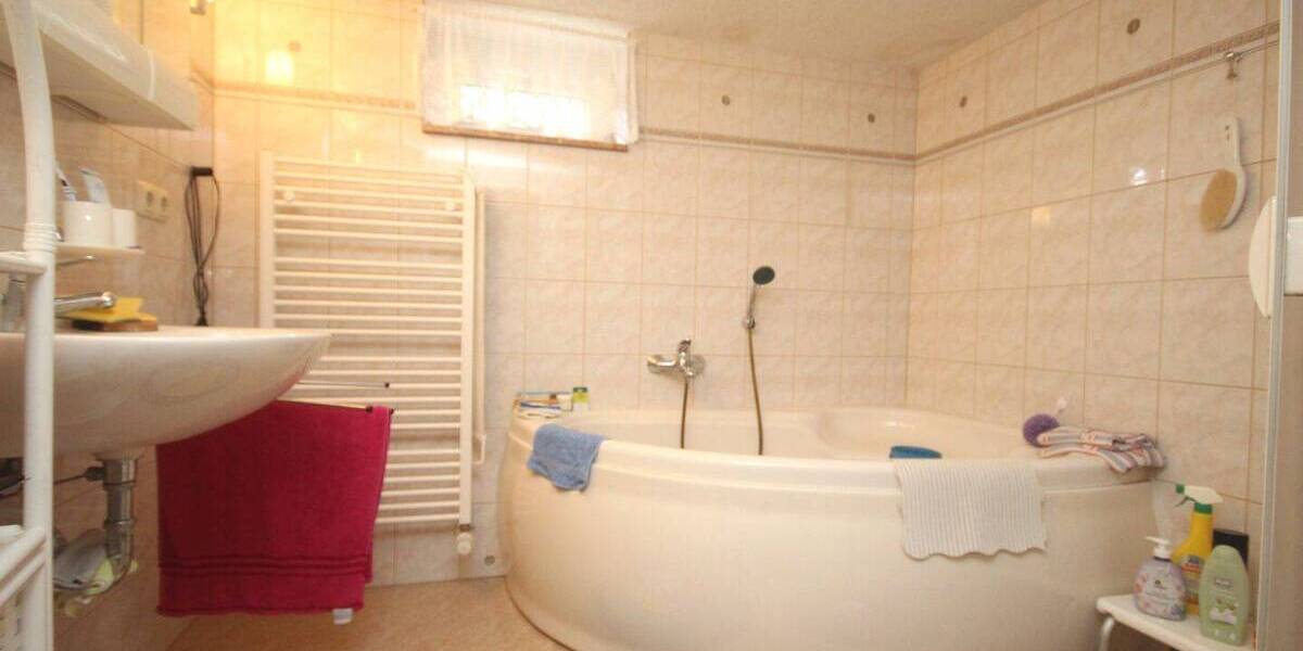 Einfamilienhaus Greiz - 5 Zimmer, 90 m&sup2;, 750&euro; | Angebot:26741962