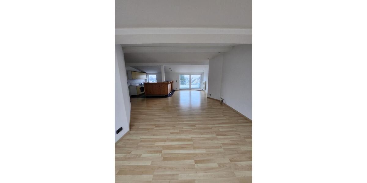 Dachgeschoßwohnung Güstrow - 3 Zimmer, 107 m&sup2;, 792&euro; | Angebot:25870491