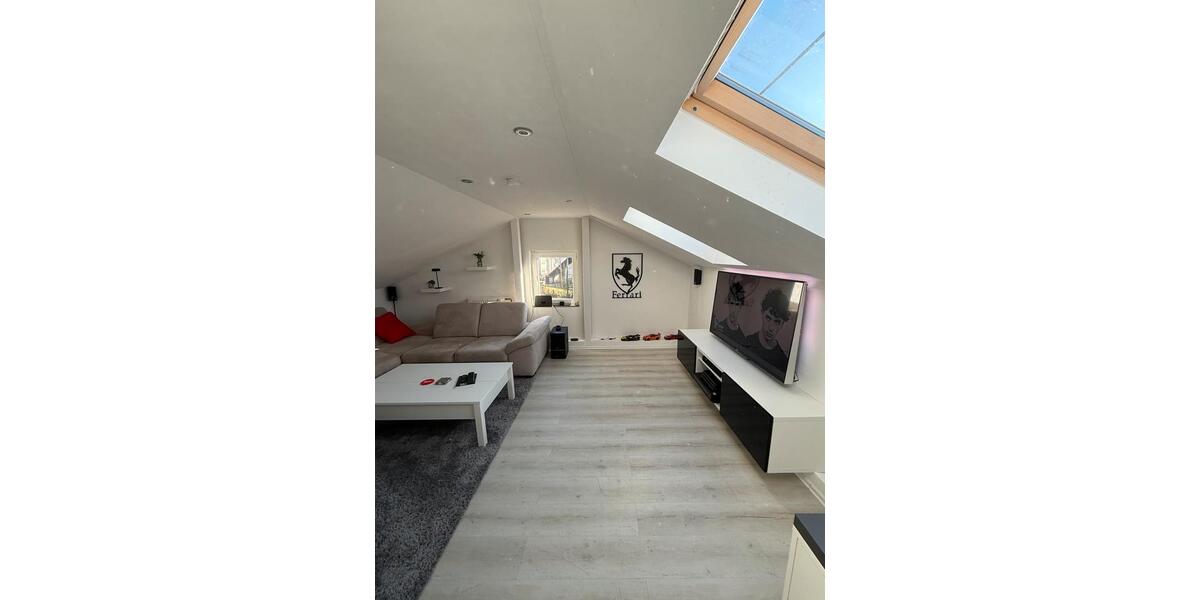 Dachgeschoßwohnung Siegen - 1 Zimmer, 40 m&sup2;, 550&euro; | Angebot:25340772