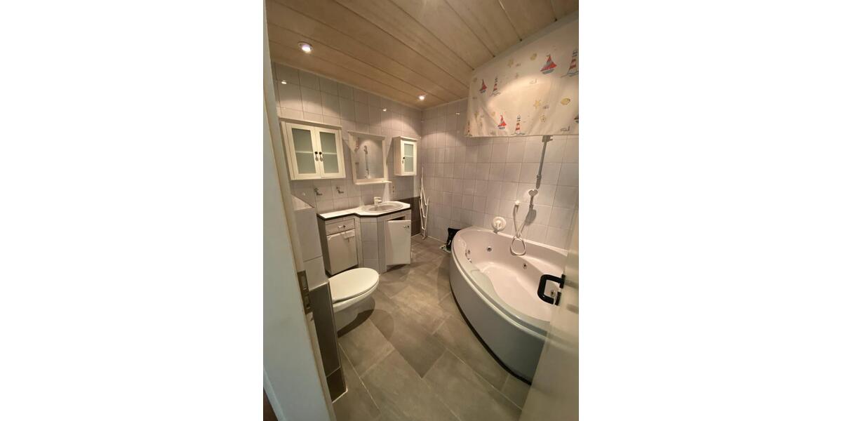 Dachgeschoßwohnung Delbrück - 1 Zimmer, 25 m&sup2;, 560&euro; | Angebot:25105138