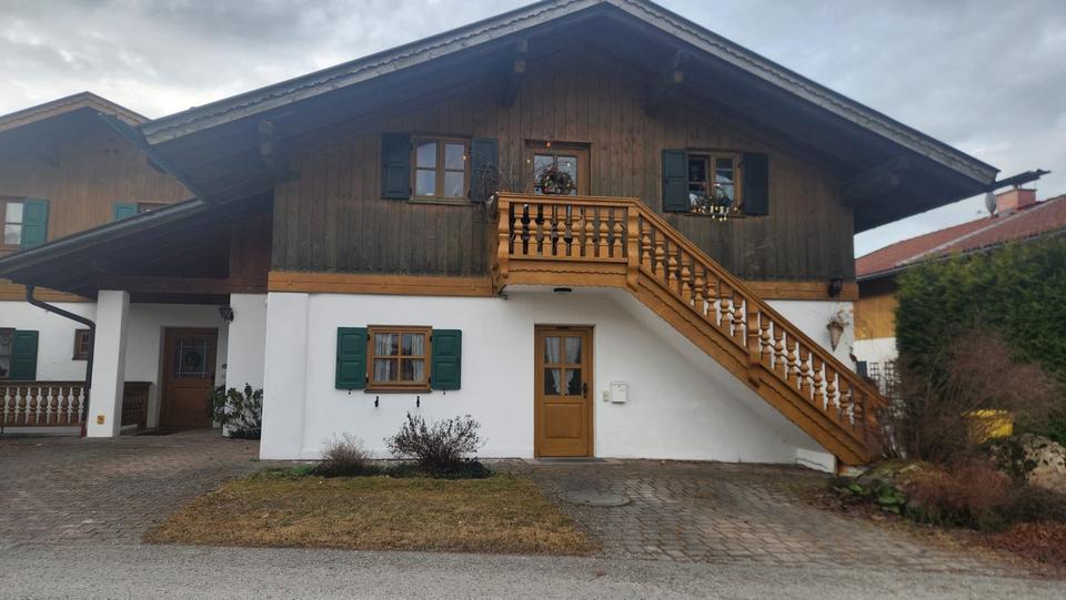 Erdgeschoßwohnung Saulgrub - 1.5 Zimmer, 49 m&sup2;, 570&euro; | Angebot:25636512