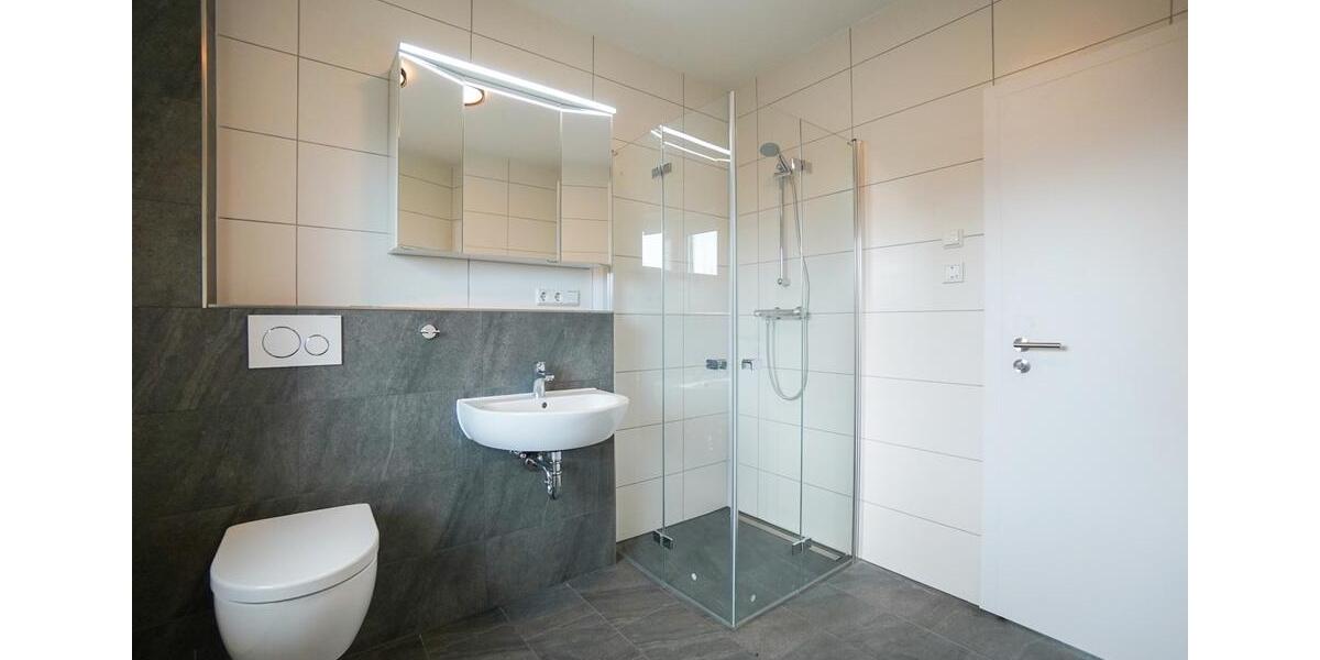 Etagenwohnung Südbrookmerland - 3 Zimmer, 90 m&sup2;, 1.050&euro; | Angebot:23512354